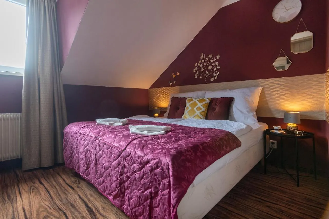 Apartmán Golden Tree Loft In The Heart Of Praha 0*,  Česká republika